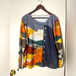 Moving Sale! NWOT! Sensational Blouse with Amazing Design Top